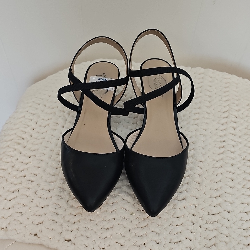Chic Black Strappy Heels